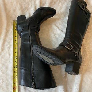 Born Tall Black Boots, Size 8